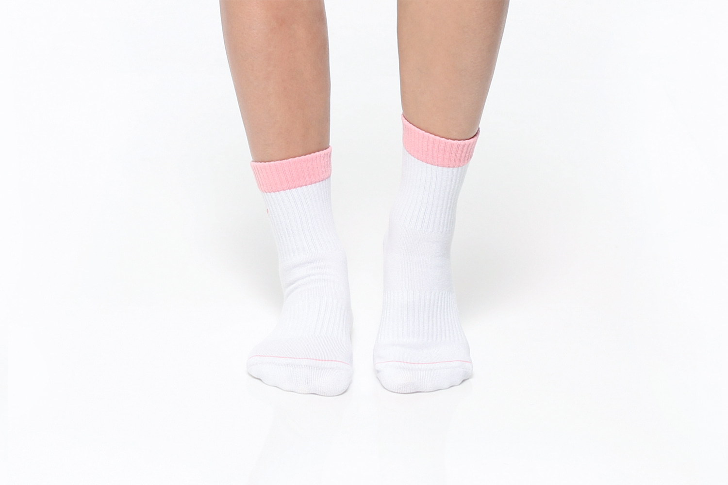 떰토 Baby Pink 스포츠 쿠션 크루삭스 무봉제 심리스 양말 - 상세 이미지 3