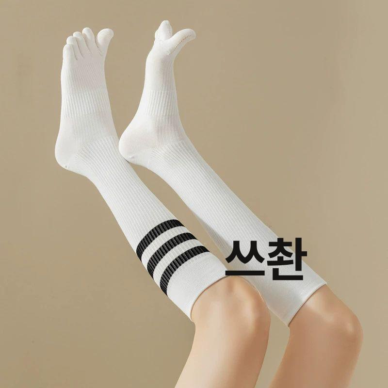 필라테스 니삭스 발가락 요가삭스 양말 압박 스포츠 3줄 스트라이프 카키 5지압 종아리 양말 균일사이즈 - 상세 이미지 2