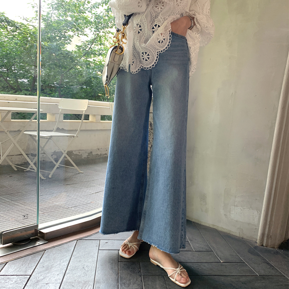 토레차 투버튼 컷팅 부츠컷 데님 팬츠 - 상세 이미지 4