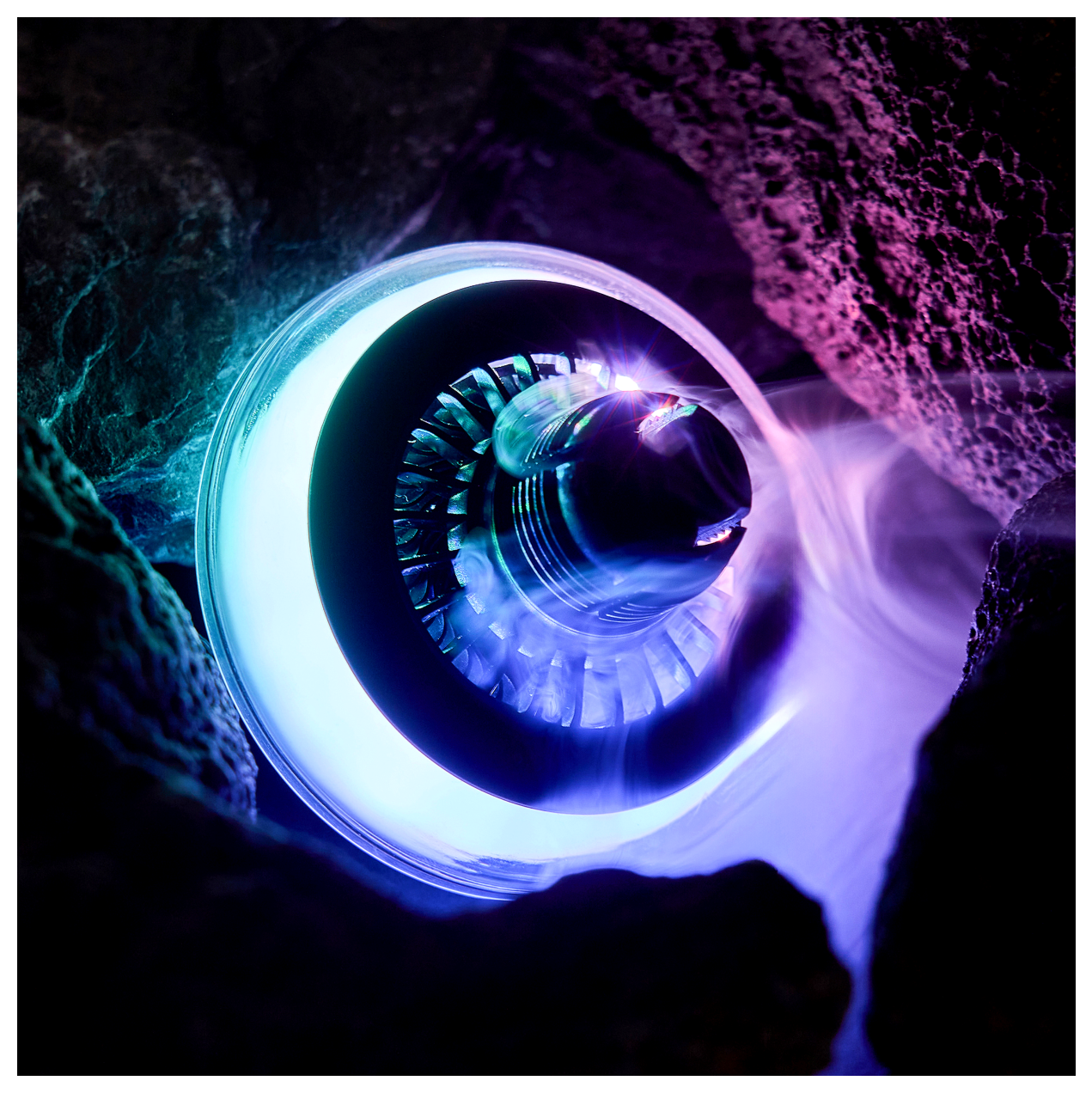 클리커스 차량용 맥세이프 충전기 무선 핸드폰 에어 이클립스 Qi2