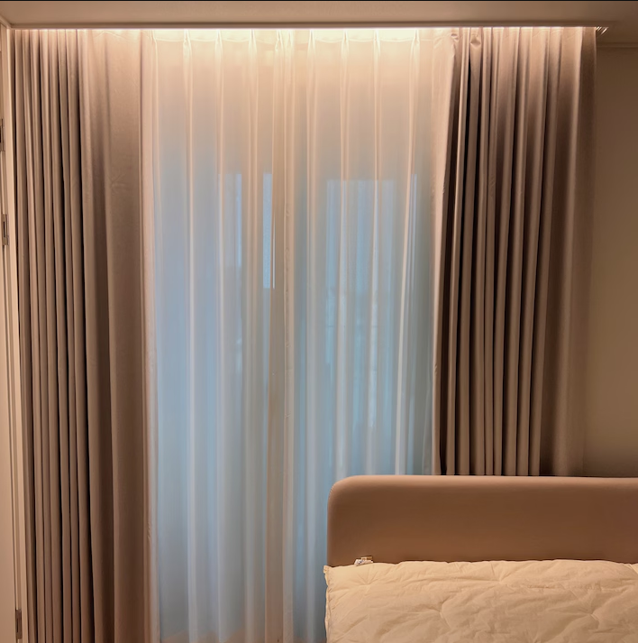 셀프 LED 커튼박스 리모컨 간접조명 인테리어 붙이는 무선 침대 줄조명 웜화이트 2M