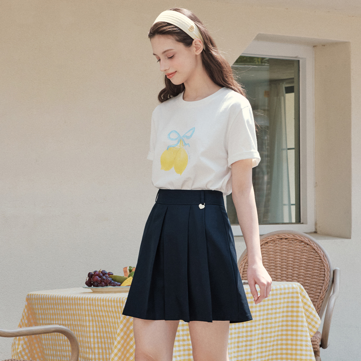 [제로스트릿] 하트 뱃지 플리츠 스커트 HEART BADGE PLEATS SKIRT / NAVY - 상세 이미지 3
