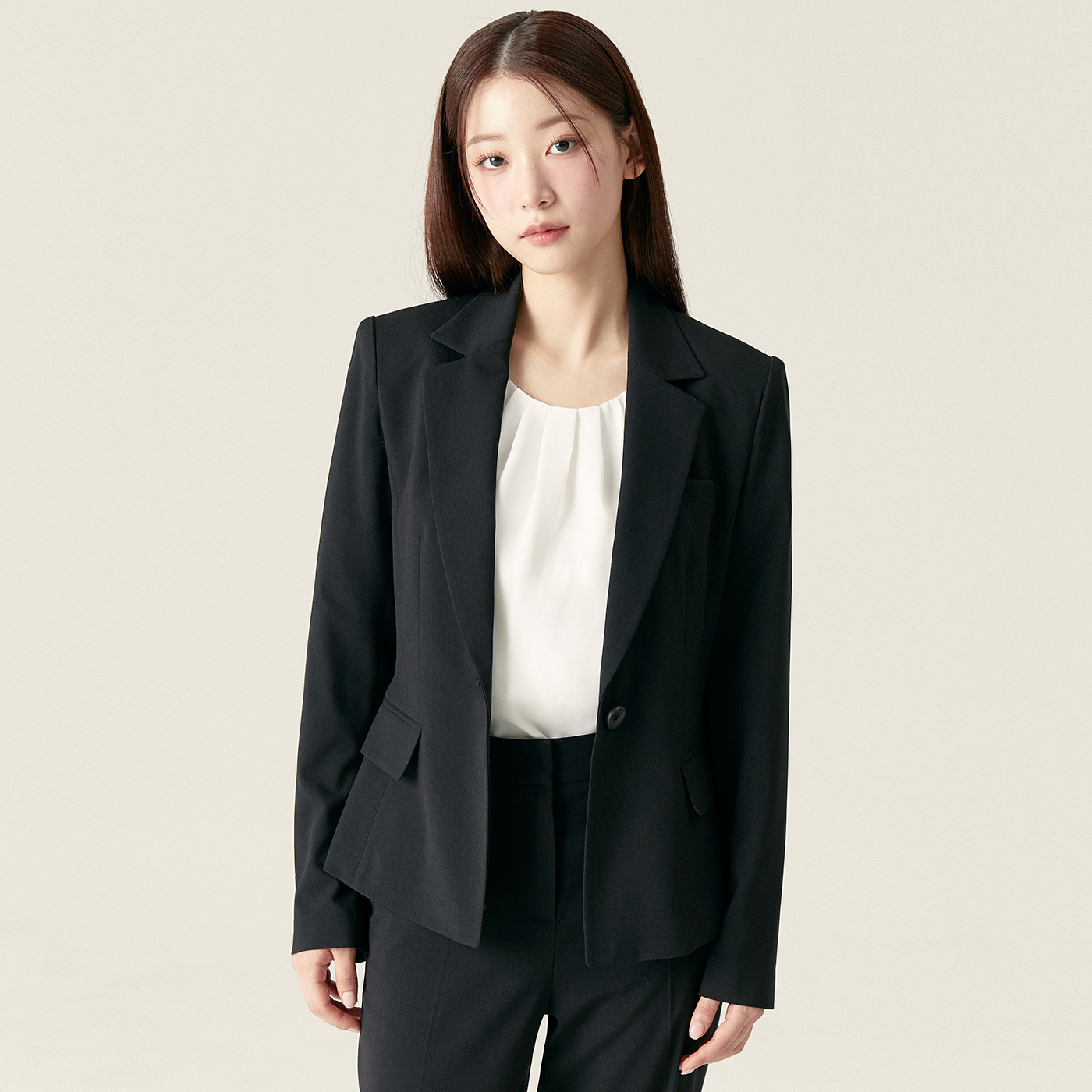 로엠 베이직 셋업 자켓 RMJKF24R01 - 상품 이미지