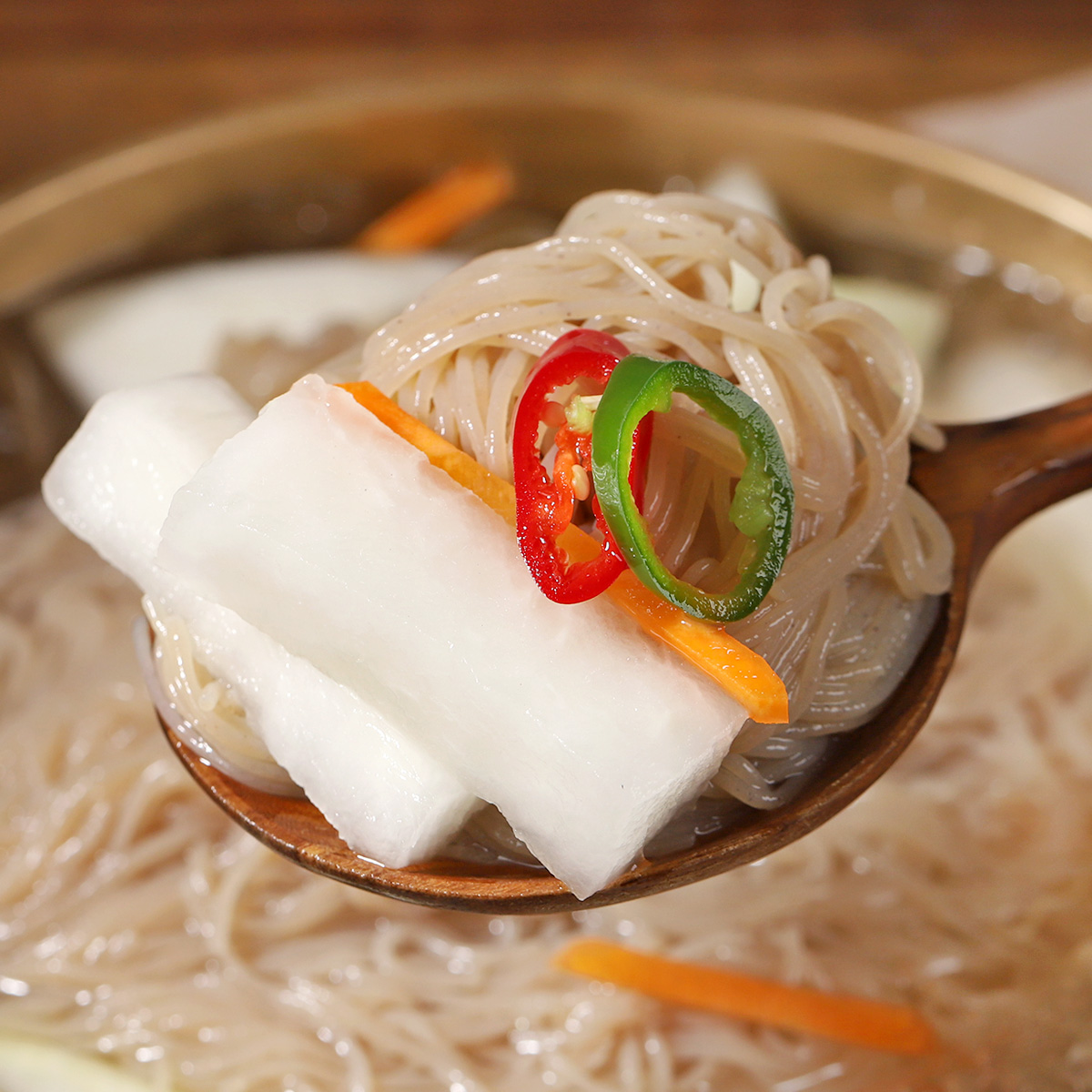 셰프애찬 동치미 1kg 아삭아삭 상큼 무 시원한 물김치 반찬 - 상세 이미지 5