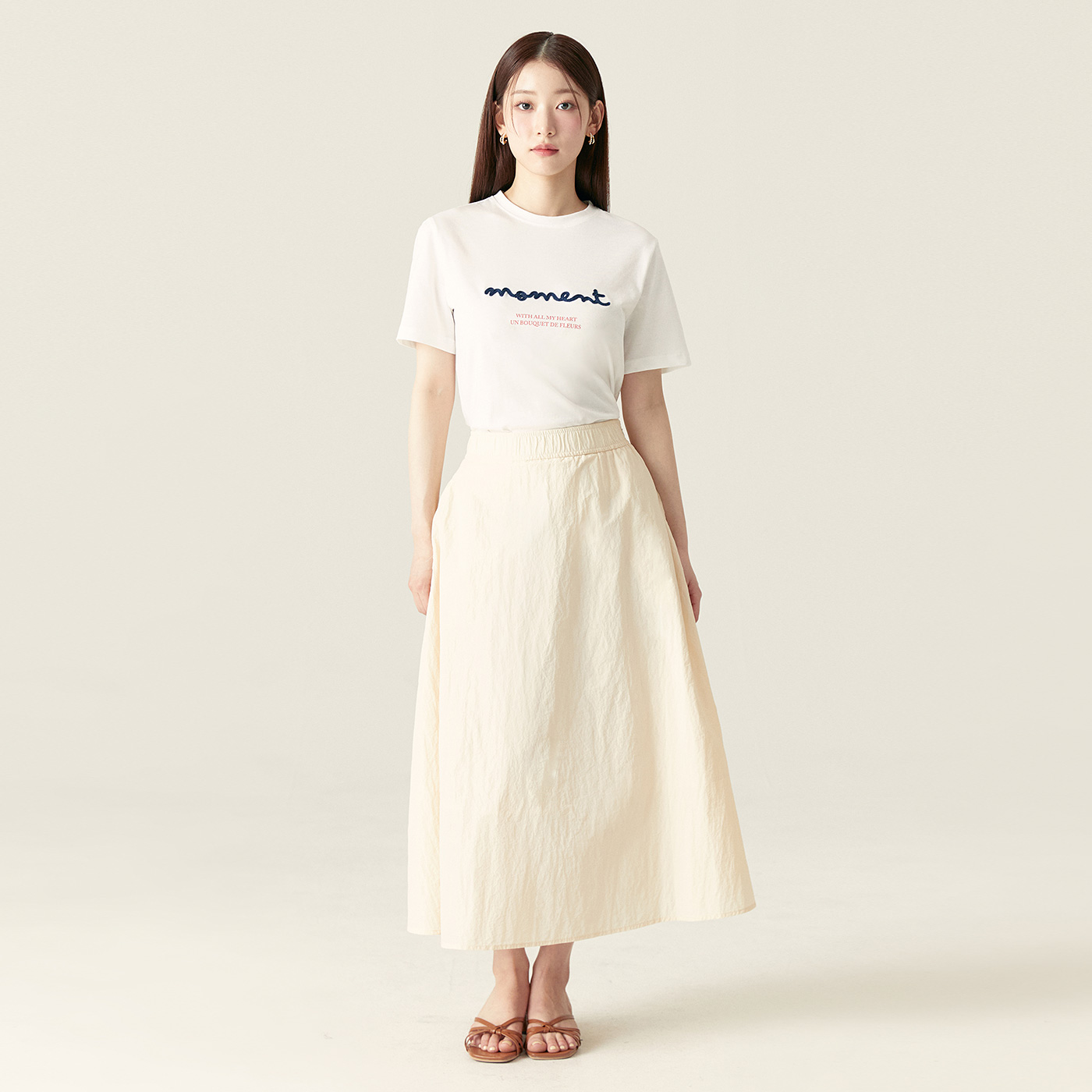 로엠 밴딩 플레어 롱 스커트 RMWHF24RT1 - 메인 이미지
