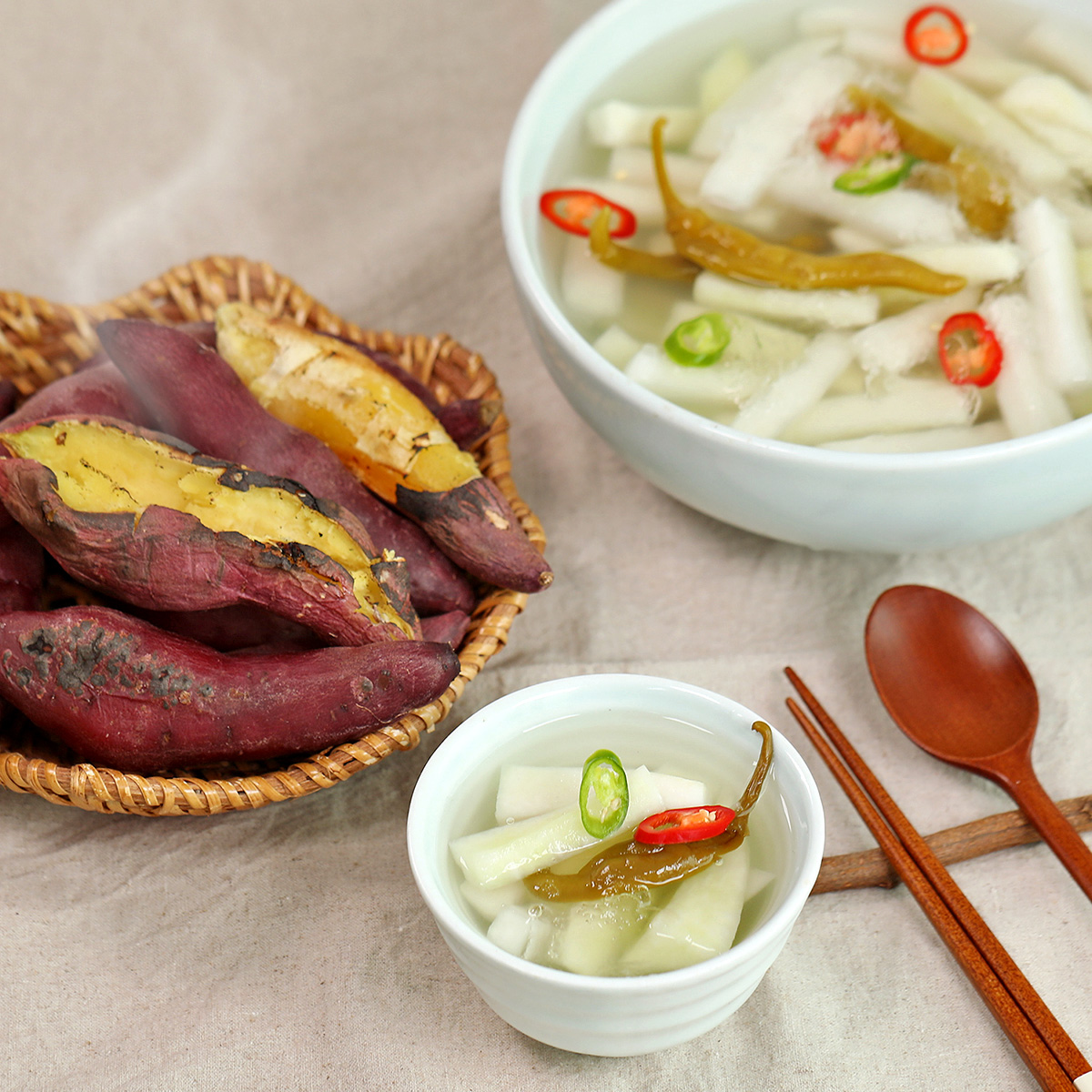 셰프애찬 동치미 1kg 아삭아삭 상큼 무 시원한 물김치 반찬 이미지 6