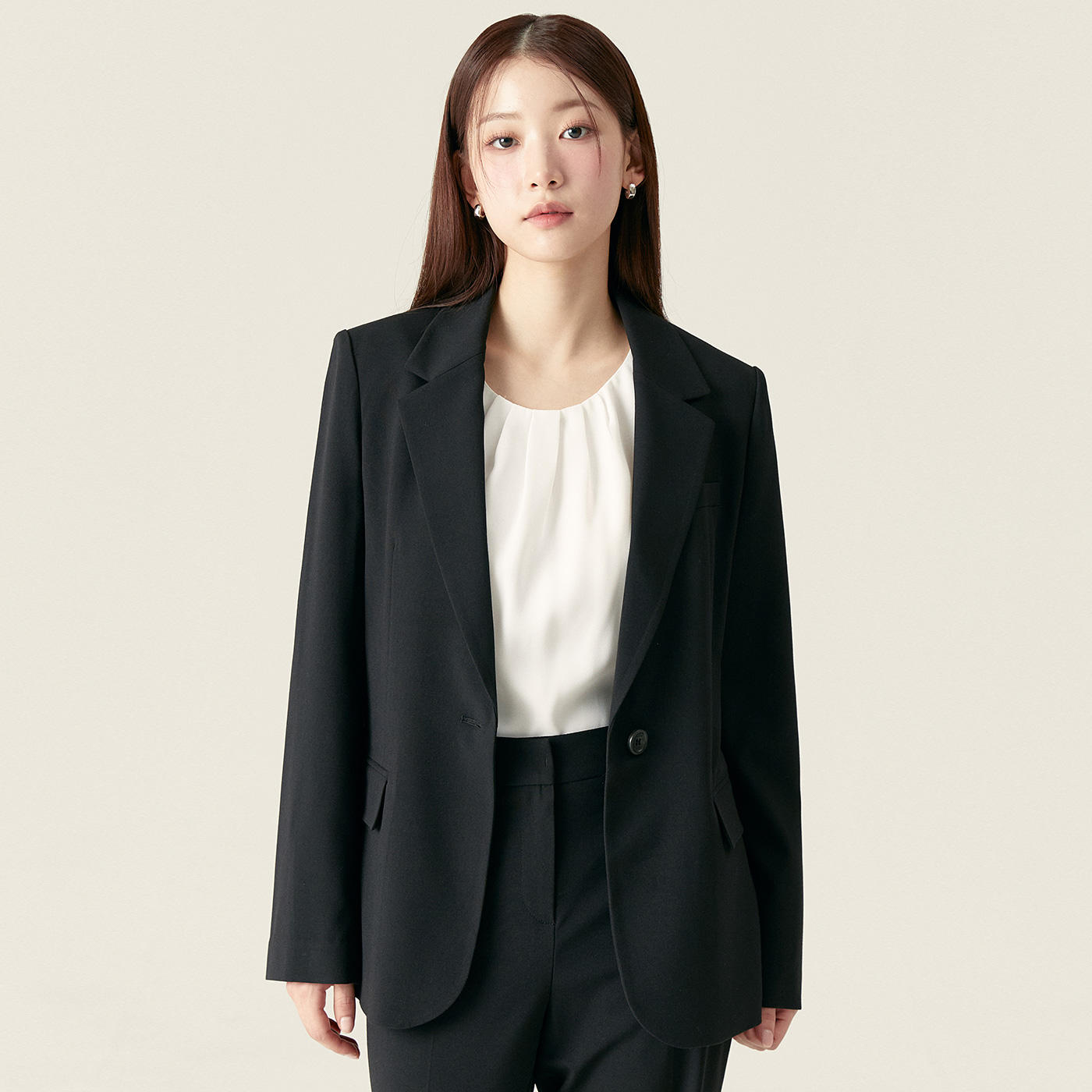 로엠 베이직 셋업 자켓 RMJKF24R02 - 상품 이미지
