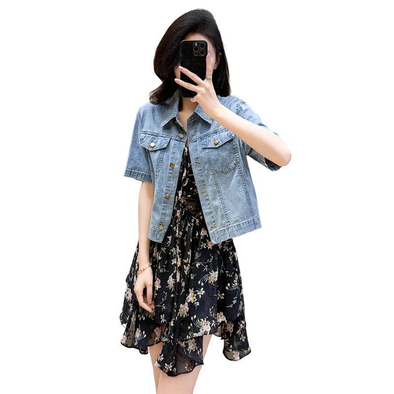여성 봄 여름 루즈핏 크롭 데님 자켓 반팔 포켓 버튼 아우터 워싱 청자켓 라이트블루 - 상세 이미지 4