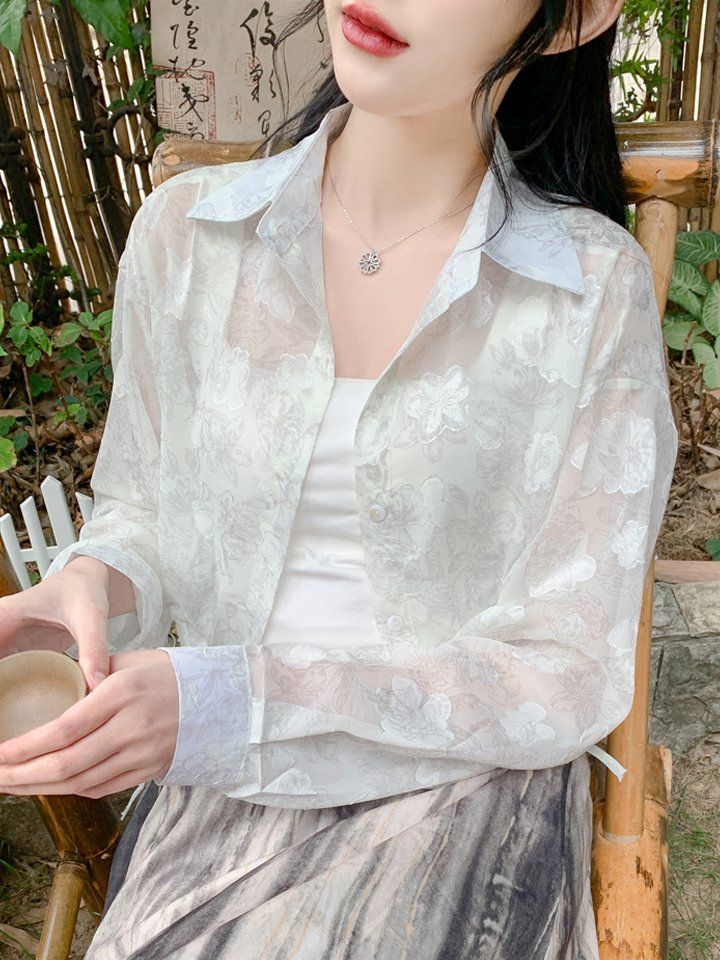 봄 여름 여성 빅사이즈 시스루 플라워 크롭 긴팔 셔츠 데일리룩 아이보리 플라워 - 상세 이미지 4