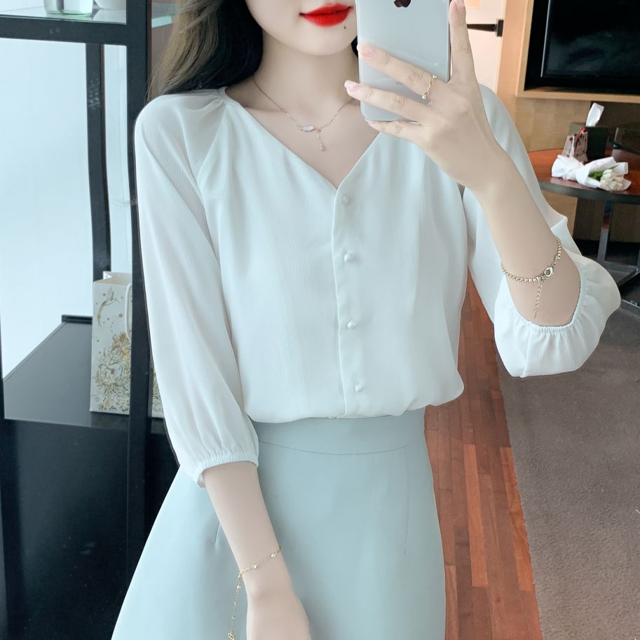 봄 여름 여성 스트레이트핏 V넥 7부 랜턴소매 블라우스 빅사이즈 데일리 오피스룩 화이트 - 상세 이미지 5