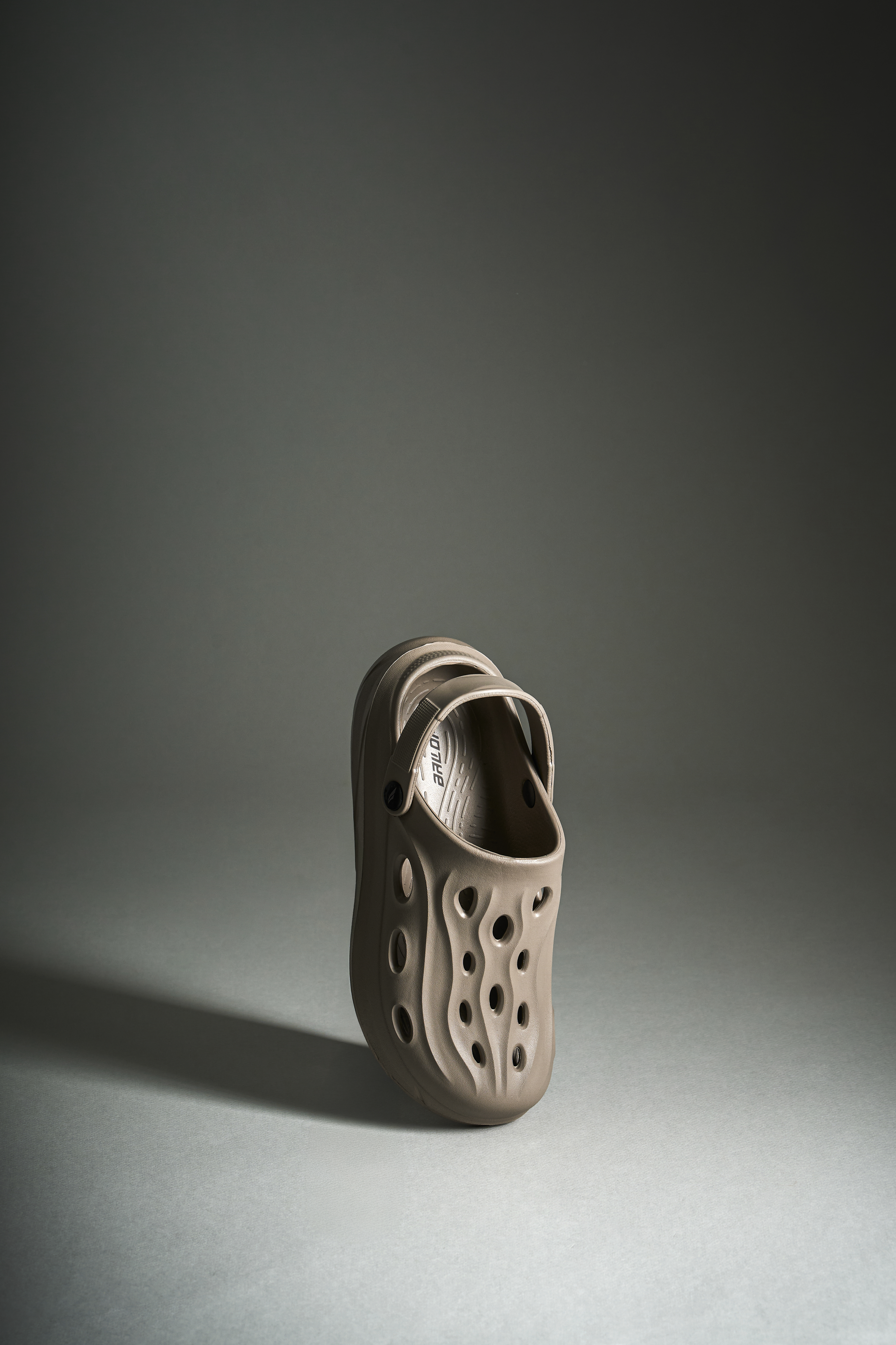 밸롭 클라우드 웨이브 발편한 리커버리 슬리퍼