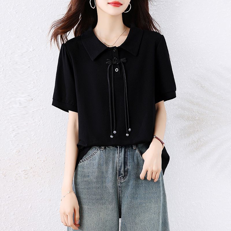 여성 봄 여름 빅사이즈 루즈핏 리본 카라 티셔츠 반팔 버튼 비즈 면혼방 폴로넥 블랙 - 상품 이미지