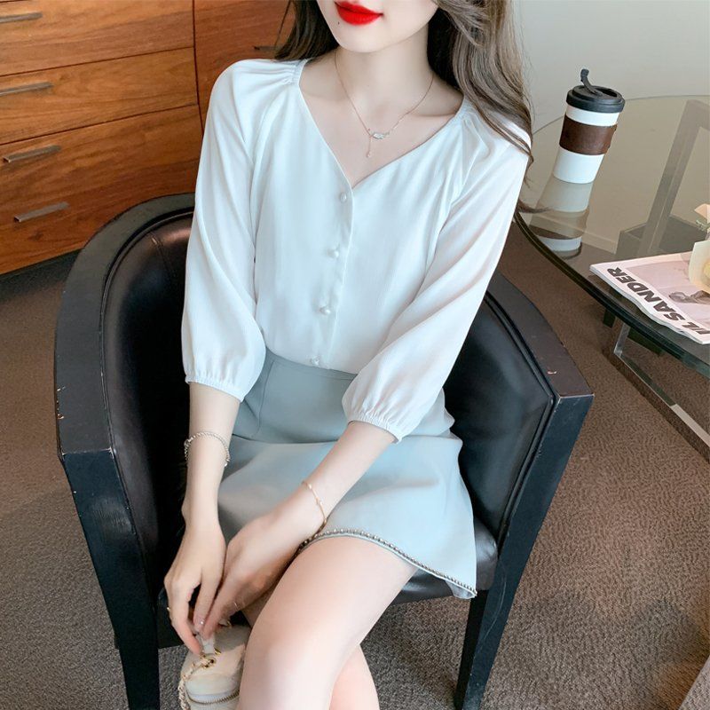 봄 여름 여성 스트레이트핏 V넥 7부 랜턴소매 블라우스 빅사이즈 데일리 오피스룩 화이트 - 상품 이미지