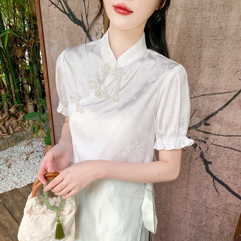 봄 여름 여성 빅사이즈 플라워 자카드 스탠딩카라 자수장식 반팔 블라우스 화이트 - 상세 이미지 2