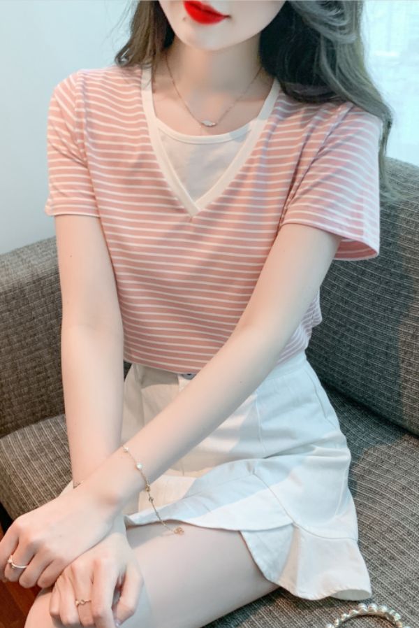 봄 여름 여성 스트레이트핏 레이어드룩 V넥 반팔 티셔츠 빅사이즈 데일리룩 핑크 스트라이프 - 상세 이미지 5