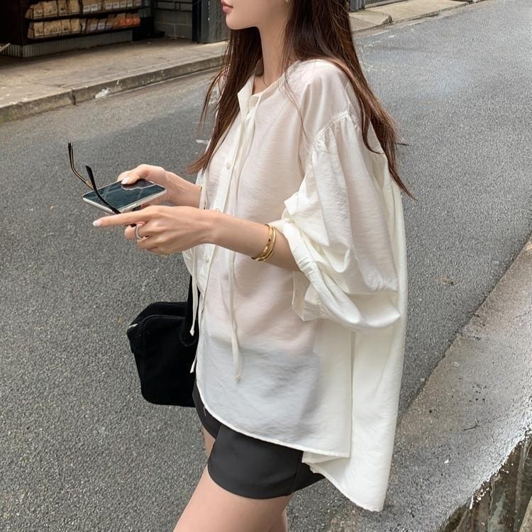 자외선차단 루즈핏 셔링소매 셔츠 블라우스 화이트 FREE - 상세 이미지 3