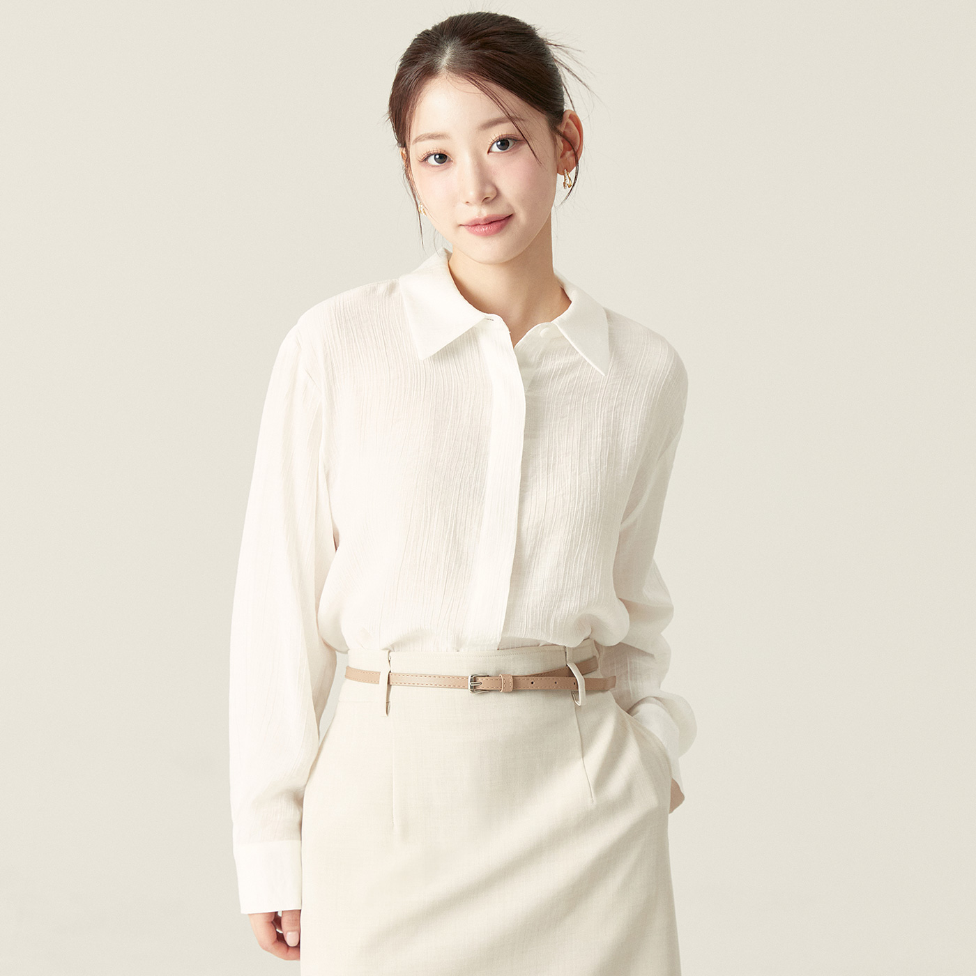 [N판배자배송] 로엠 크롭 시스루 셔츠 RMYWF38R13