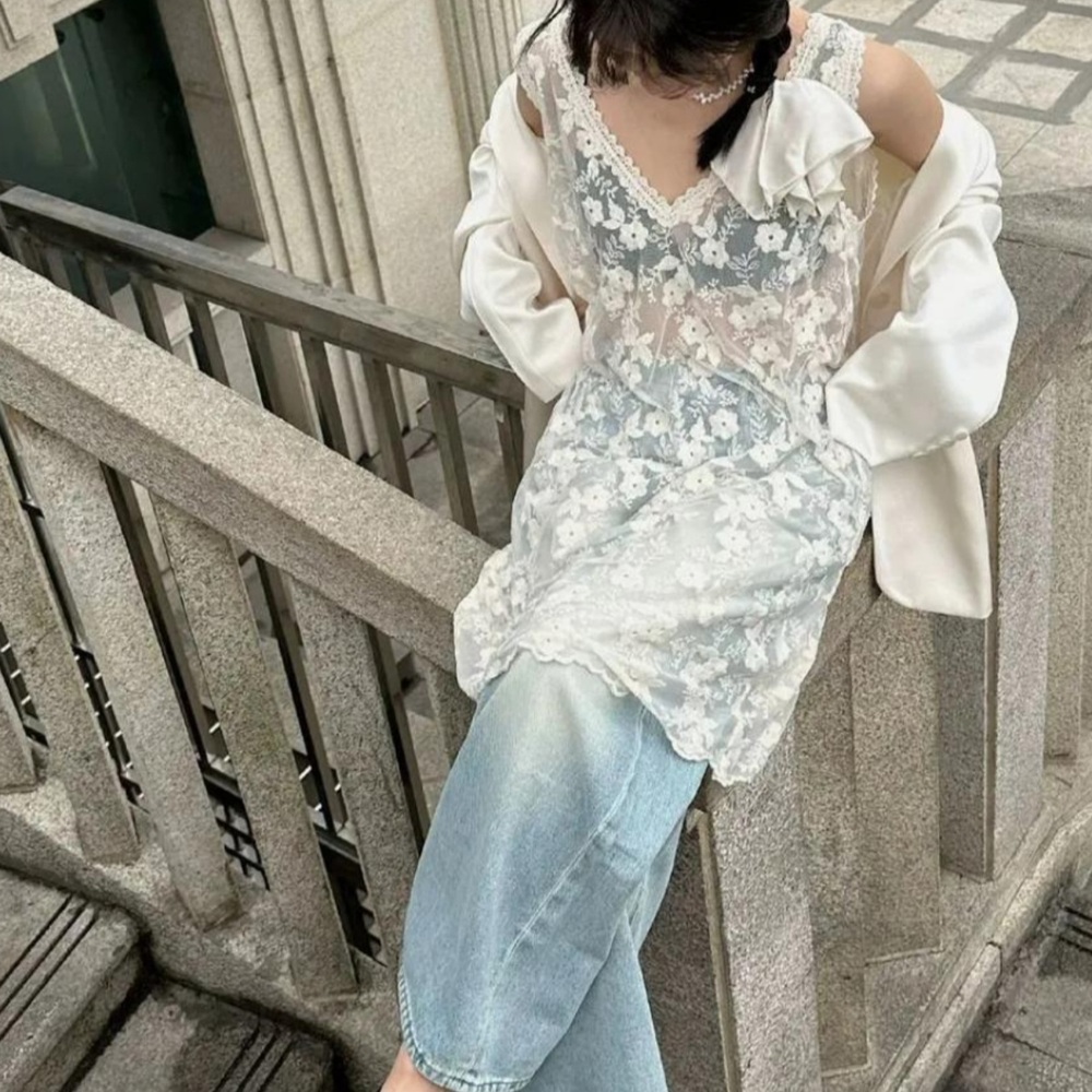 브이넥 레이어드 미디움기장원피스 시스루 꽃무늬 패턴 메쉬 커튼소재 빈티지 디자인 봄 여름 - 상품 이미지