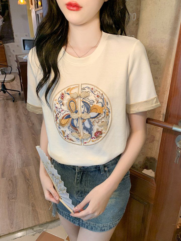 여성 여름 라운드넥 티셔츠 원형 자수 패턴 반팔 데일리 캐주얼 출근룩 아이보리 - 상세 이미지 3