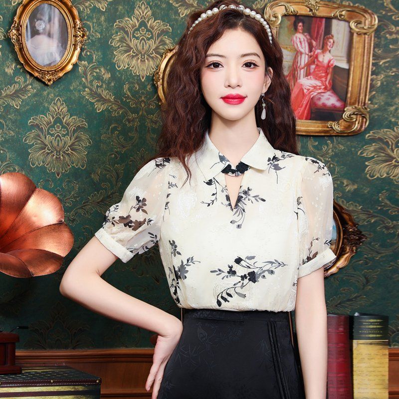 여름 여성 플라워 패턴 반팔 블라우스 셔츠 카라넥 V넥 퍼프소매 아이보리 플라워 - 상세 이미지 3