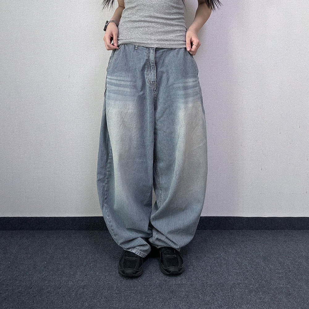와브 스트라이프 벌룬 워싱 데님 팬츠 [2Size] - 상품 이미지