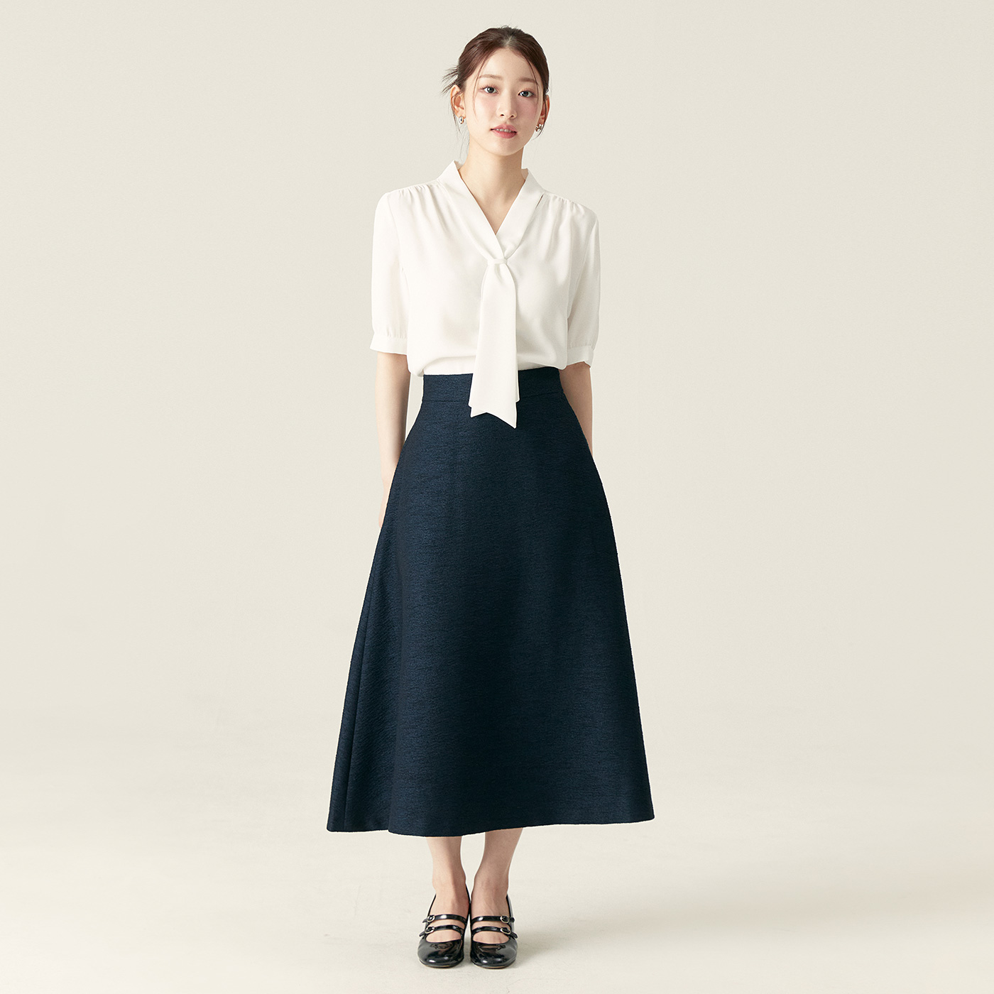 로엠 조직감 롱 스커트 RMWHF25S52 - 메인 이미지