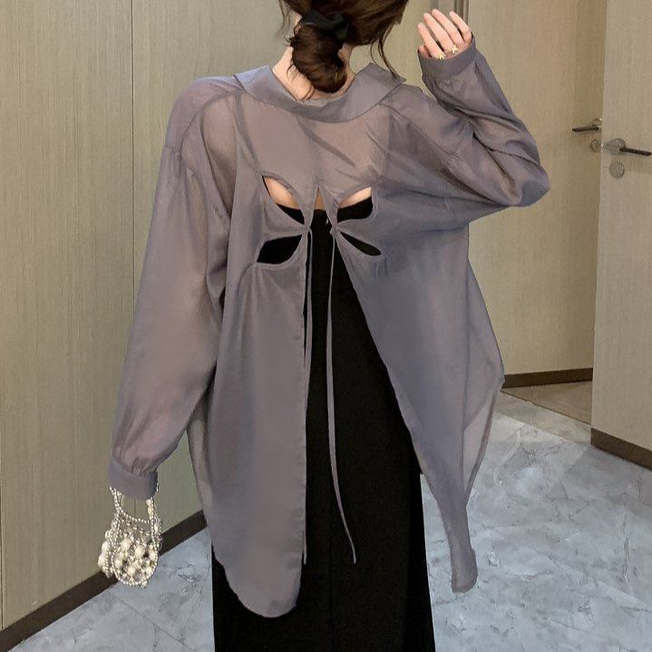 여성 여름 루즈핏 블라우스 백트임 나비 디테일 언발란스 롱 기장 데일리 그레이 - 메인 이미지