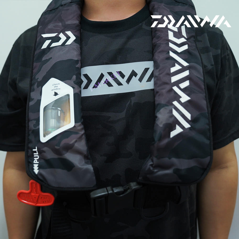 한국 다이와 구명조끼 DF-9103 자동팽창식 구명복 블랙 카모 (395406), FREE(One size) - 상세 이미지 2