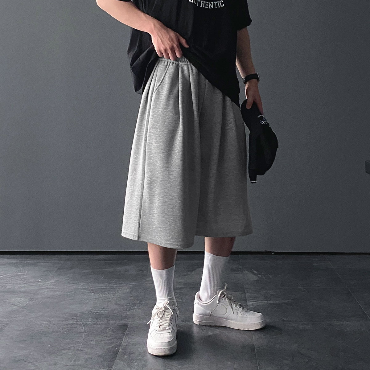 남자버뮤다팬츠 벌룬팬츠 와이드반바지 회색반바지 - 상품 이미지