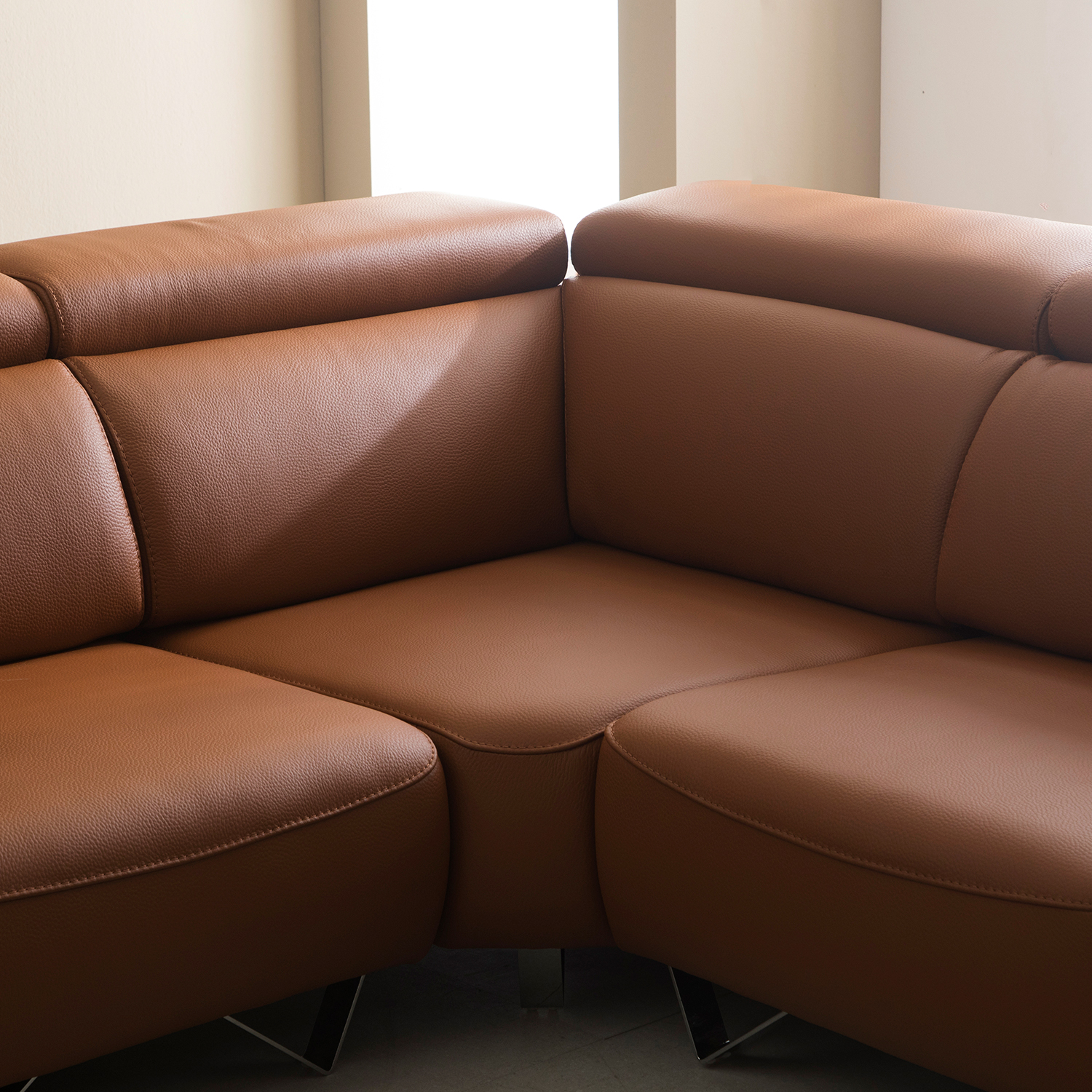 헤르짐머 마네르 4인 코너형 이태리 천연 통가죽 소파