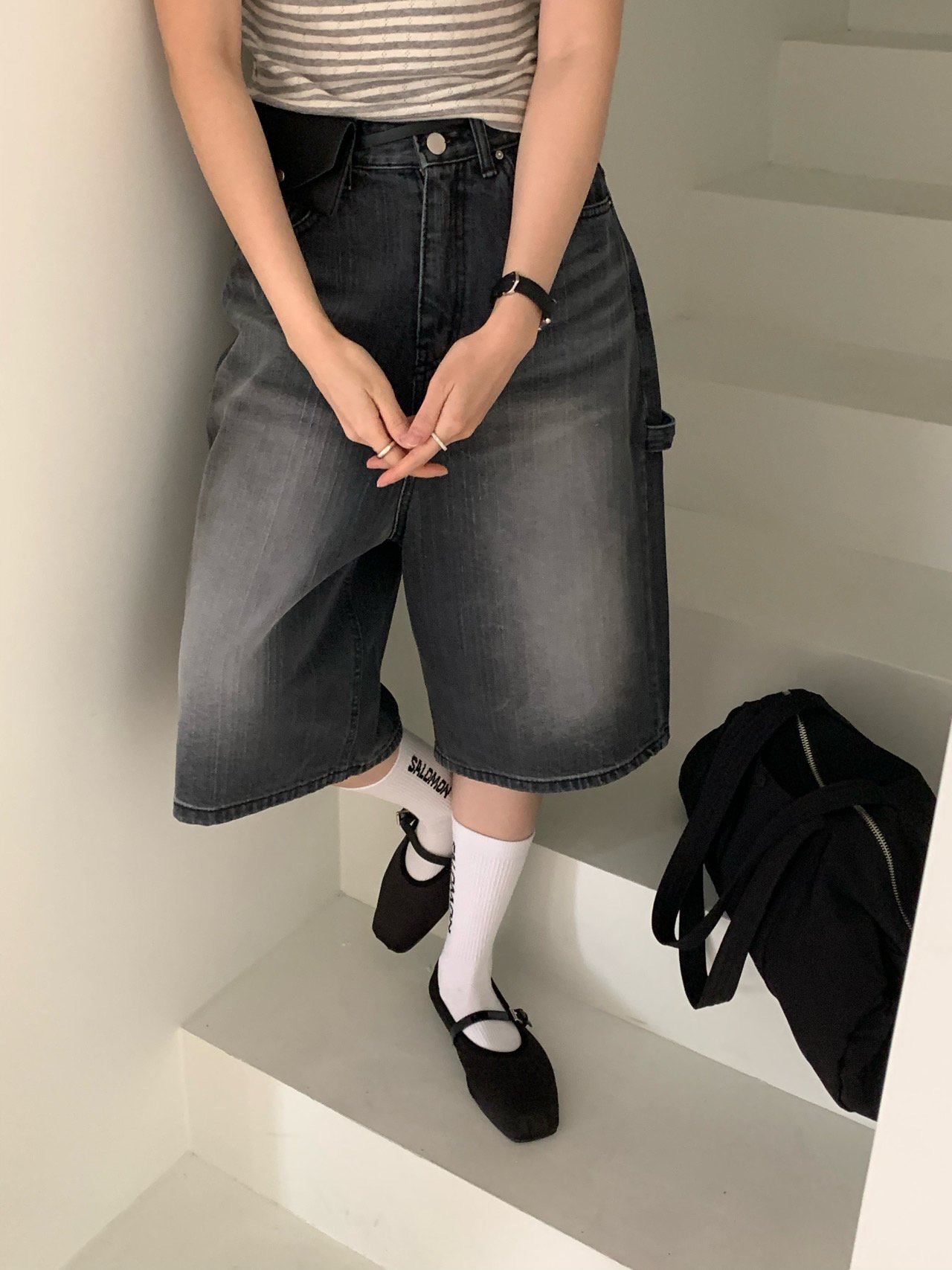 오버무드 여름 카펜터 흑청 중청 데님 청 와이드 5부 7부 버뮤다 데님 팬츠 2color - 상품 이미지