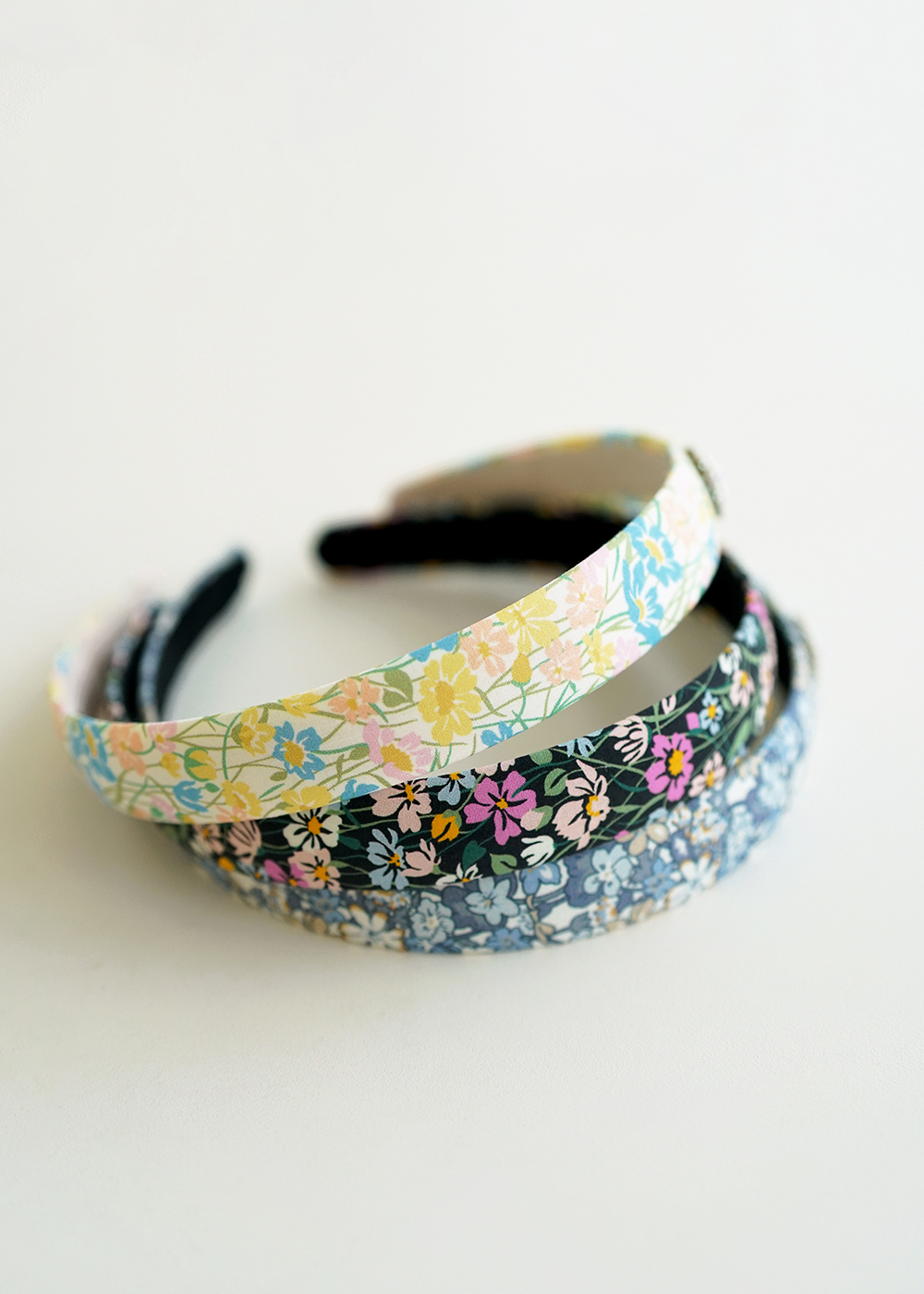 루드 빈티지 플라워 크리스탈 헤어밴드 L25SSAC38