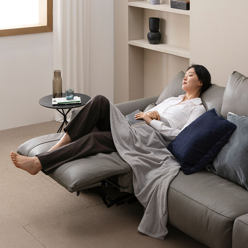 헤르짐머 모덱스 천연 가죽 3좌석 전동 리클라이너 소파 스툴미포함, 그레이, 4인용