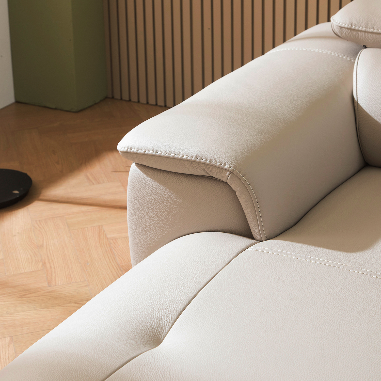 헤르짐머 르포엠 4인 이태리 천연면피 가죽 소파