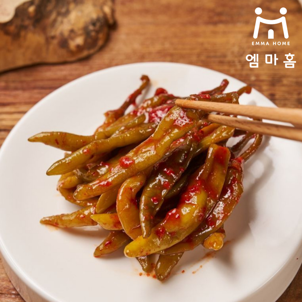 [엠마홈] 밥도둑 반찬 매콤달콤 고추무침 250g 국내가공 - 상품 이미지