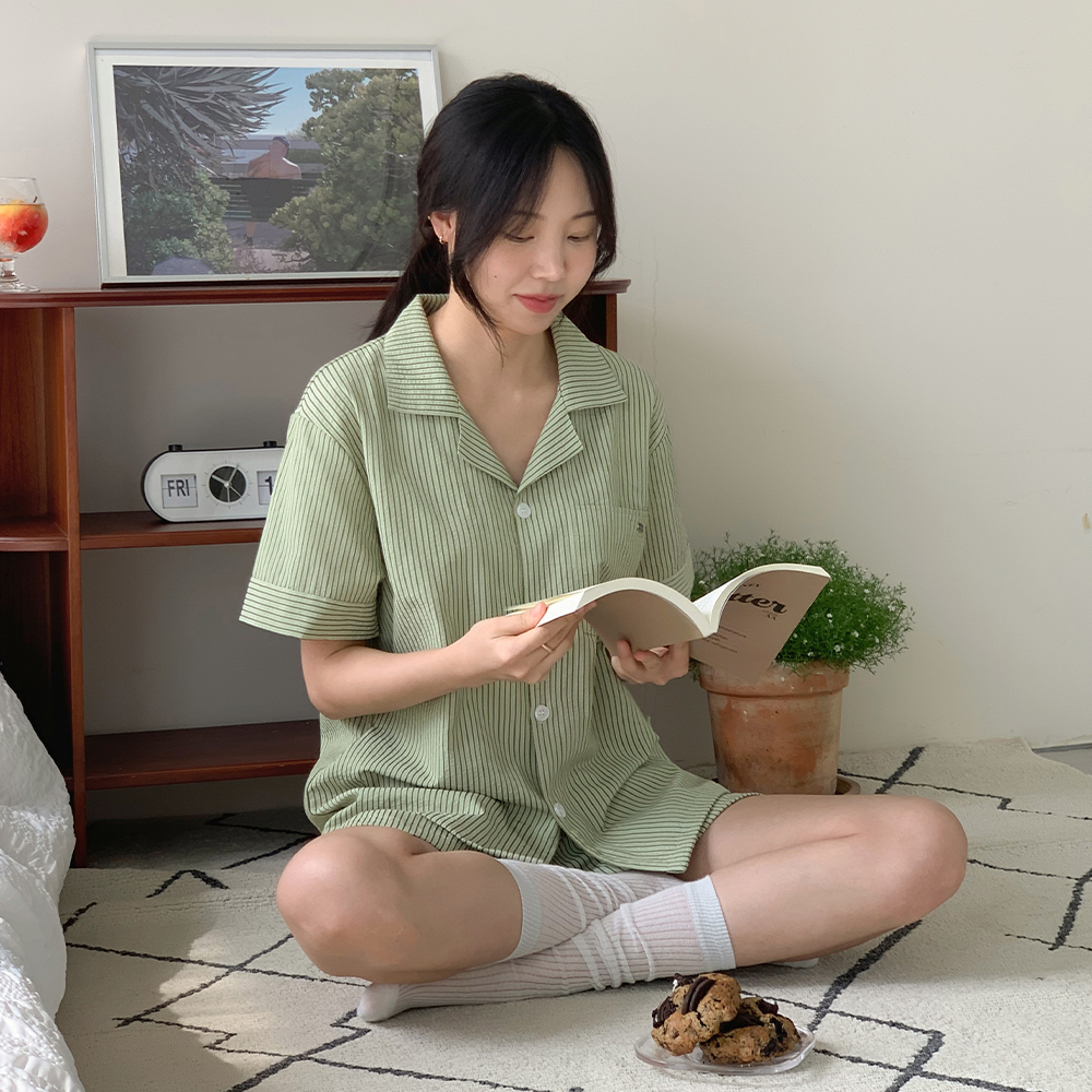 리버 시어서커 스트라이프 반팔 커플파자마 남녀공용 잠옷세트 2color - 상세 이미지 3