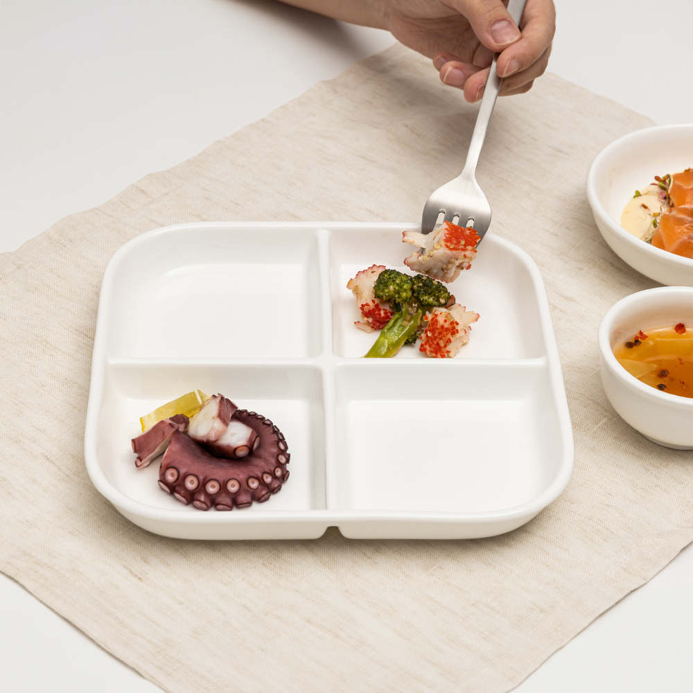 윤도자기 당당 화이트 4절 나눔접시 도자기 반찬그릇 앞접시 - 상세 이미지 2