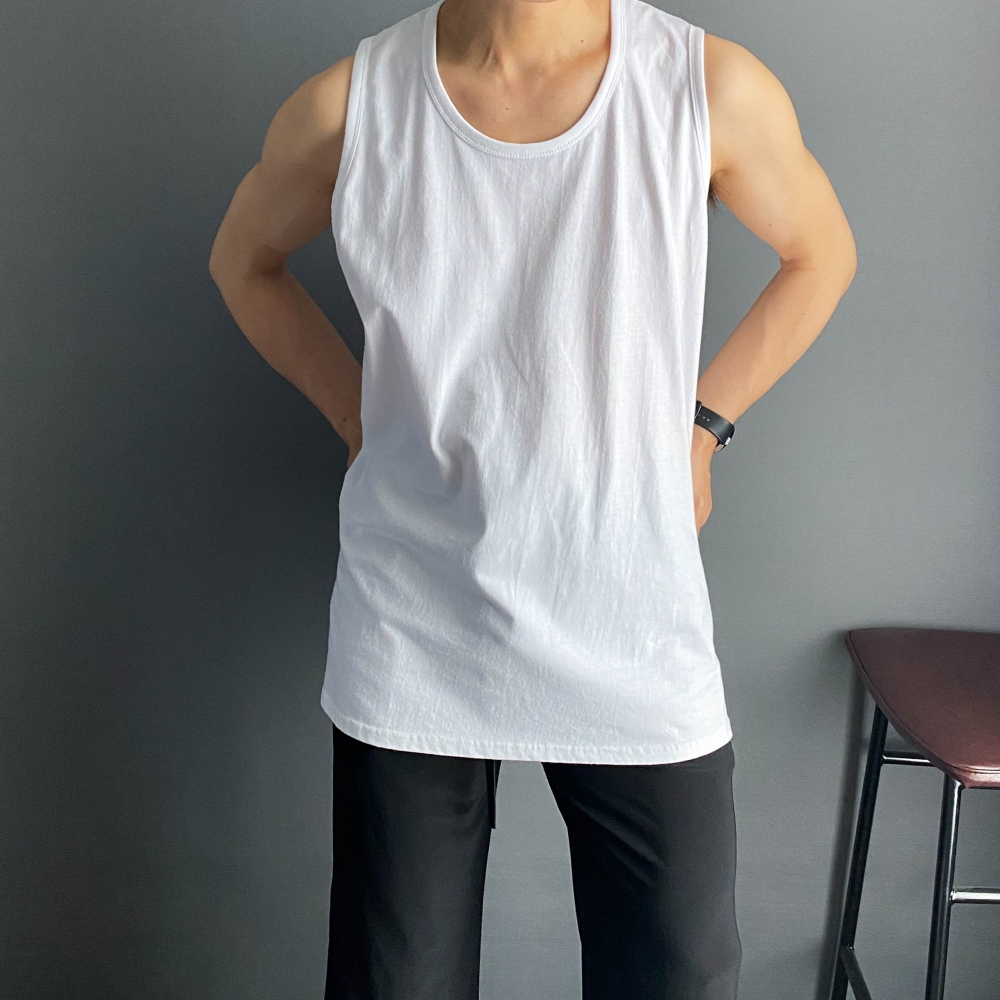 1+1 남자 무지 레이어드 나시 오버핏 옆트임 티 이미지 4