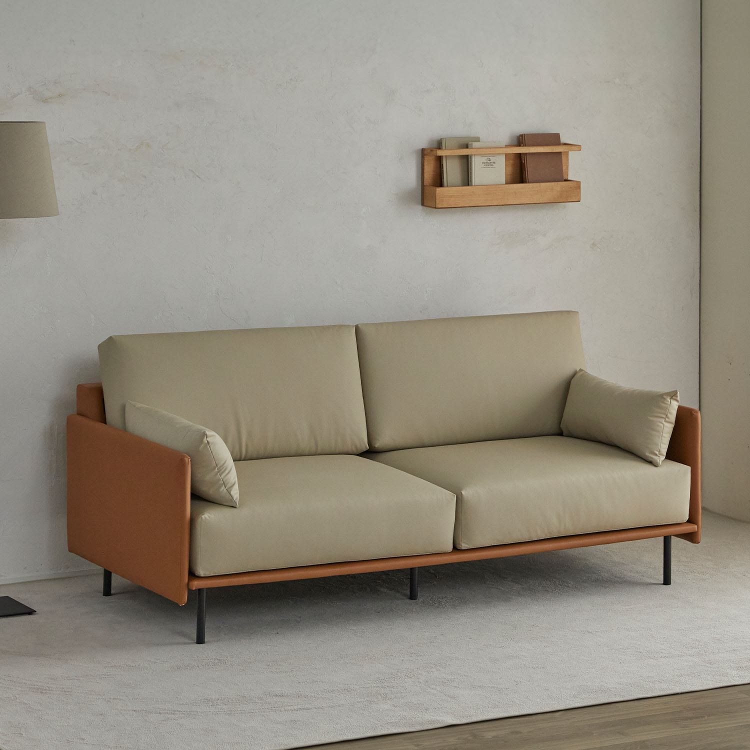 헤르짐머 폰드 모던 거실 인테리어 가죽소파 스툴미포함, 카멜베이지투톤, 3인용