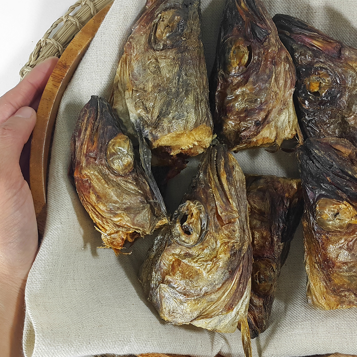 육수 잘 나는 황태 황태머리 북어머리 명태 1kg, 1개 이미지 6