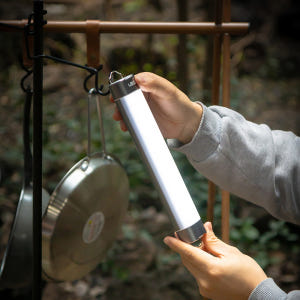 레토 캠핑랜턴 감성 캠핑 LED 충전식 텐트 랜턴 조명 작업등 램프 라이... 운동러 솔직 후기 | 실사용 리뷰 - 상품 이미지 3