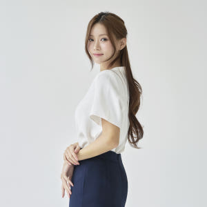 브이넥블라우스 루즈핏블라우스 V넥블라우스 [차르르] 착용 후기 | 사이즈/핏 총정리 - 상품 이미지 4