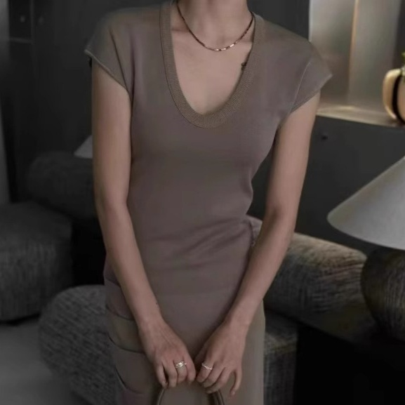 브이넥 살짝파인 캡소매반팔티셔츠 슬림핏 자켓이너 날씬해보이는 성숙미 올드머니룩 4컬러 - 상세 이미지 2
