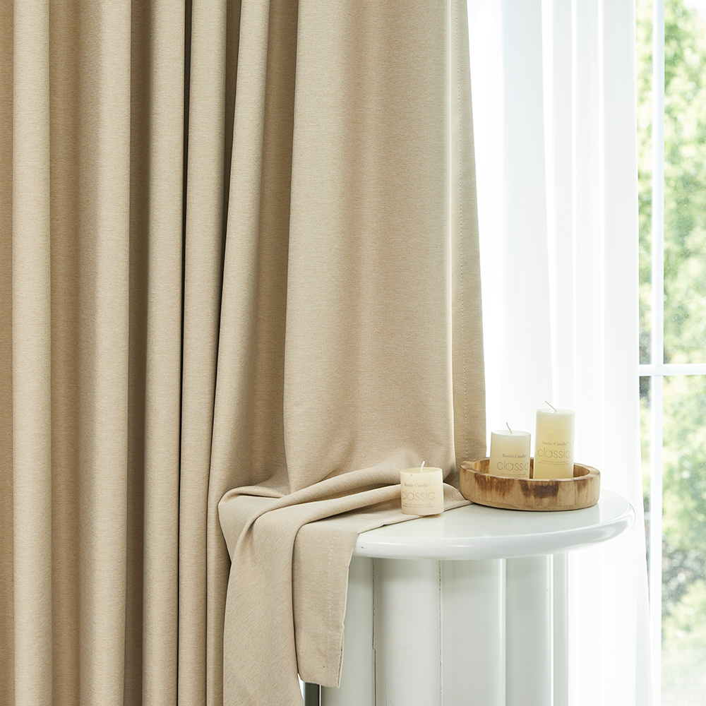 사라하우스 4세대 고밀도 빛차단 형상기억 3중직 거실 안방 암막커튼 140cm