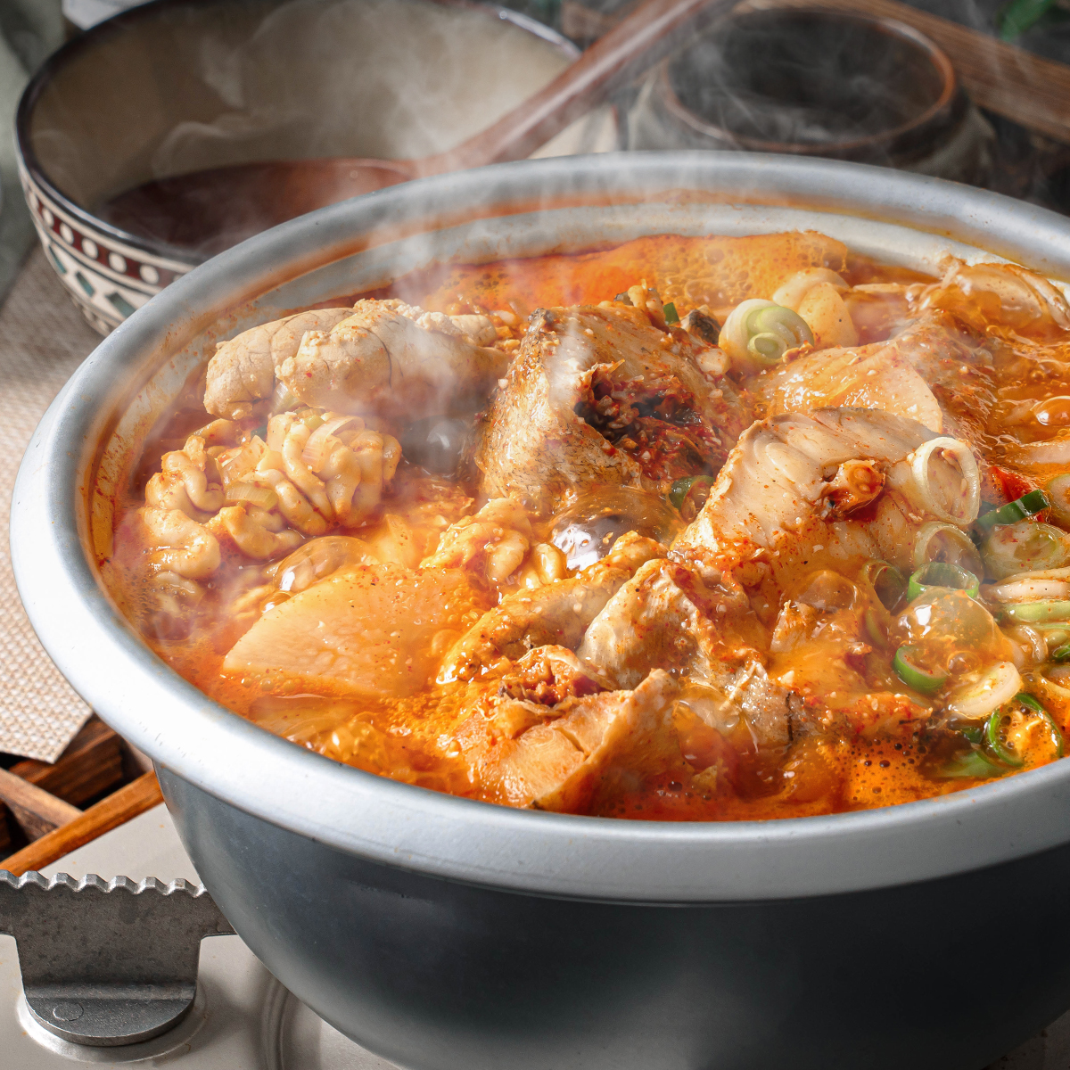 캠핑음식 얼큰 동태탕 알탕 밀키트 술안주 - 상품 이미지