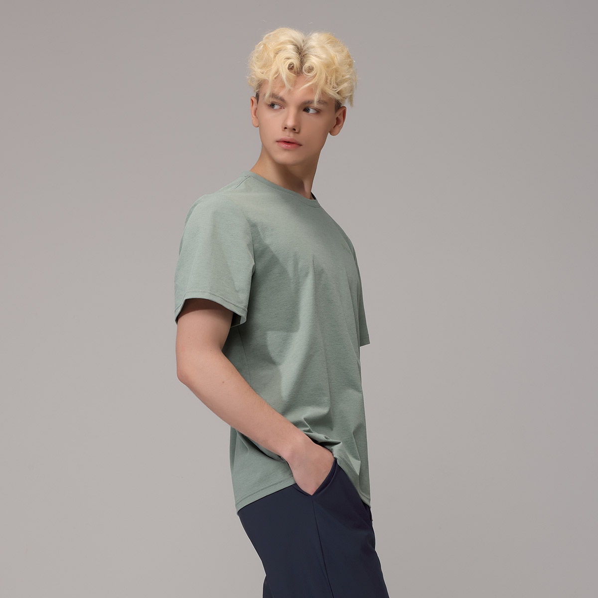 에버라스트 기능성 남자 반팔티 + 스트라이프 9부 팬츠 - 상세 이미지 4