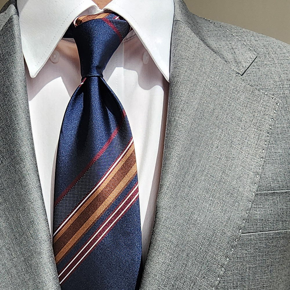 제임스핏 시그니처 레지멘탈 스트라이프 네이비 남자 정장 넥타이