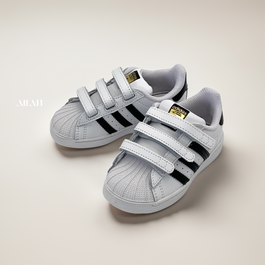 [오늘출발] 아디다스 키즈 슈퍼스타 벨크로 찍찍이 운동화 유치원 초등학생 끈없는 신발 화이트블랙, 160