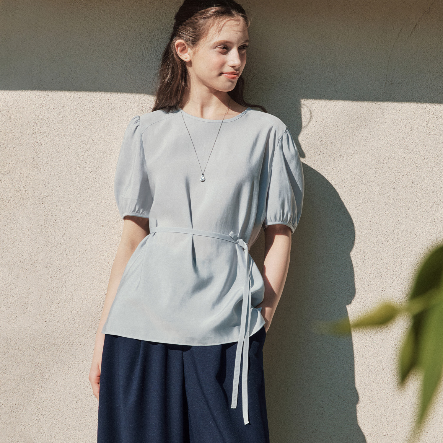 [제로스트릿] 밀키 반팔 블라우스 MILKY SHORT SLEEVE BLOUSE / BLUE GRAY - 상세 이미지 2