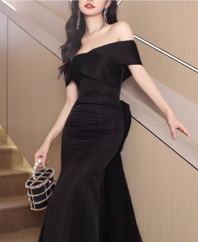 오프숄더 블랙 머메이드 롱드레스 트레인 리본 디테일 오프숄더 이브닝드레스 - 상세 이미지 2